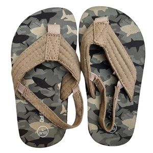 Cat & Jack Camouflage Sandals Size (9-10)